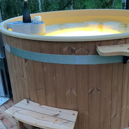 ゲストハウス Glamping Anzio Sognando Yurta